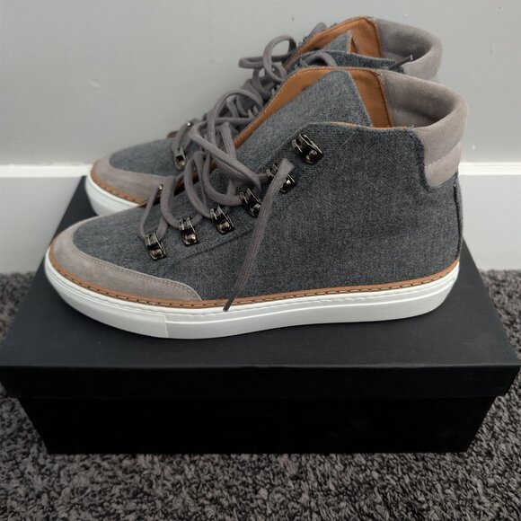 NIB! NWT! Taft Base Camp Sneaker in Grey SIZE 9.5 - Picture 1 of 4